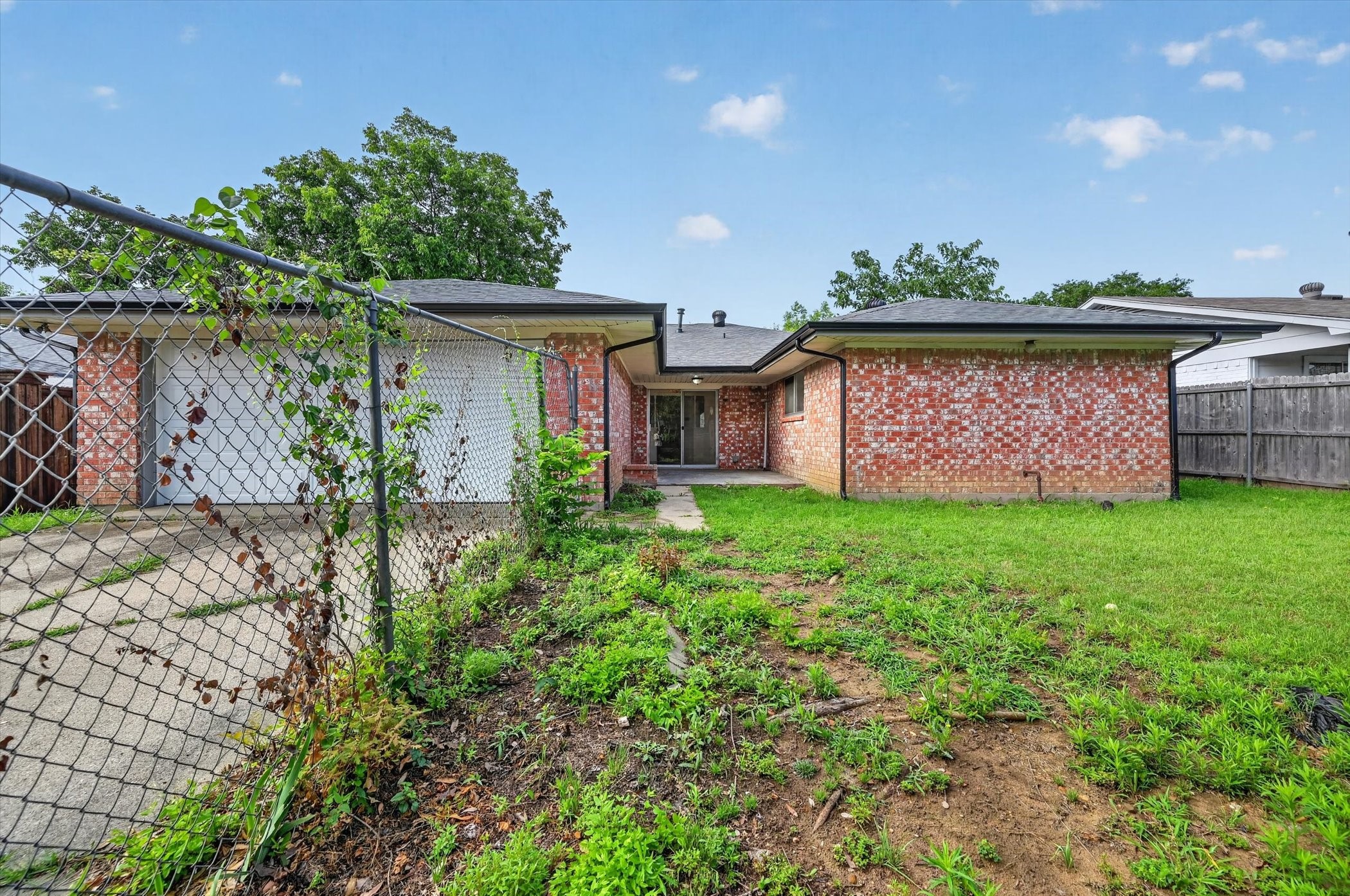 1607 Chisolm Trail Lewisville TX 75077