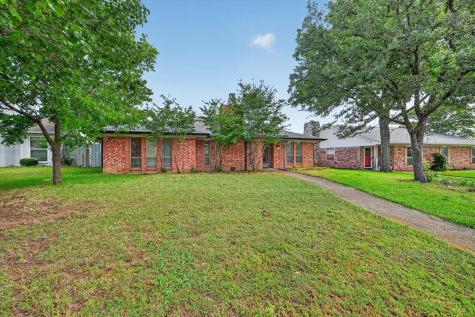 1607 Chisolm Trail Lewisville TX 75077