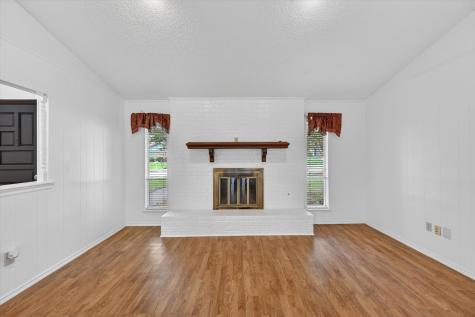 1607 Chisolm Trail Lewisville TX 75077