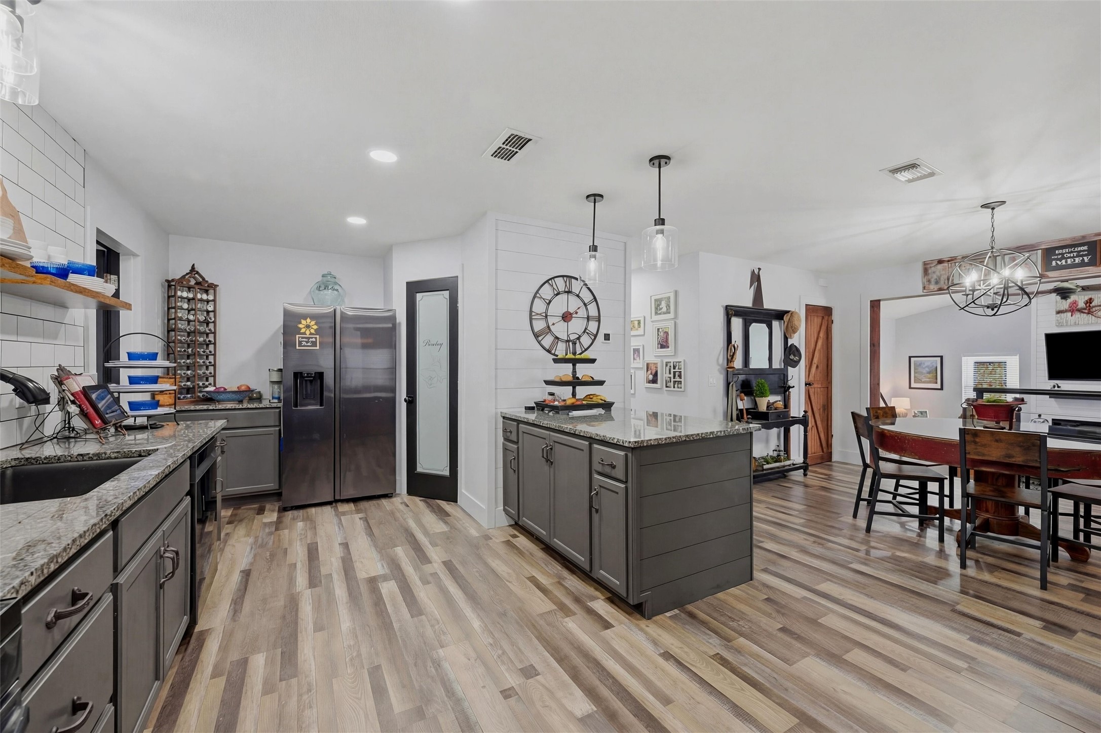 121 Kiowa Drive W Lake Kiowa TX 76240