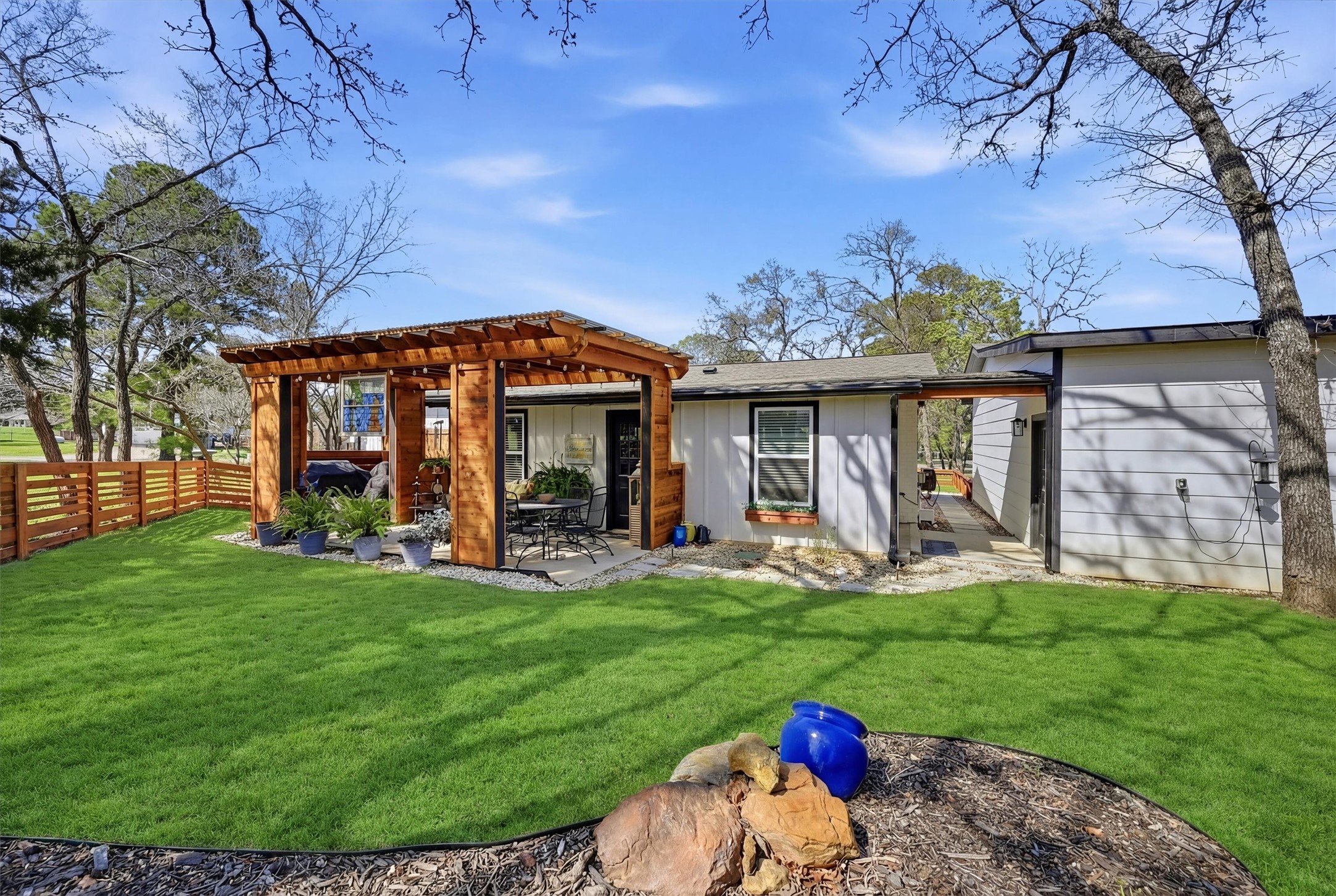 121 Kiowa Drive W Lake Kiowa TX 76240