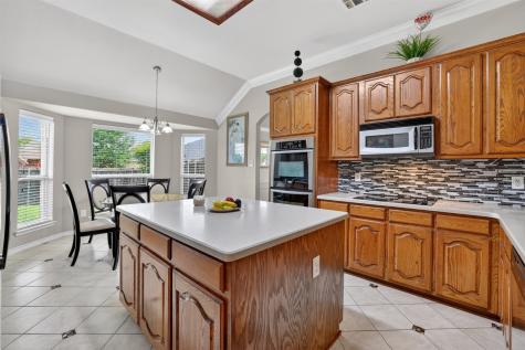 3002 Silver Springs Way Rowlett TX 75089