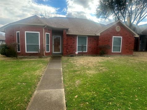 613 Atteberry Lane Lancaster TX 75146