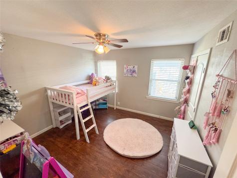 1719 Belmead Lane Irving TX 75061