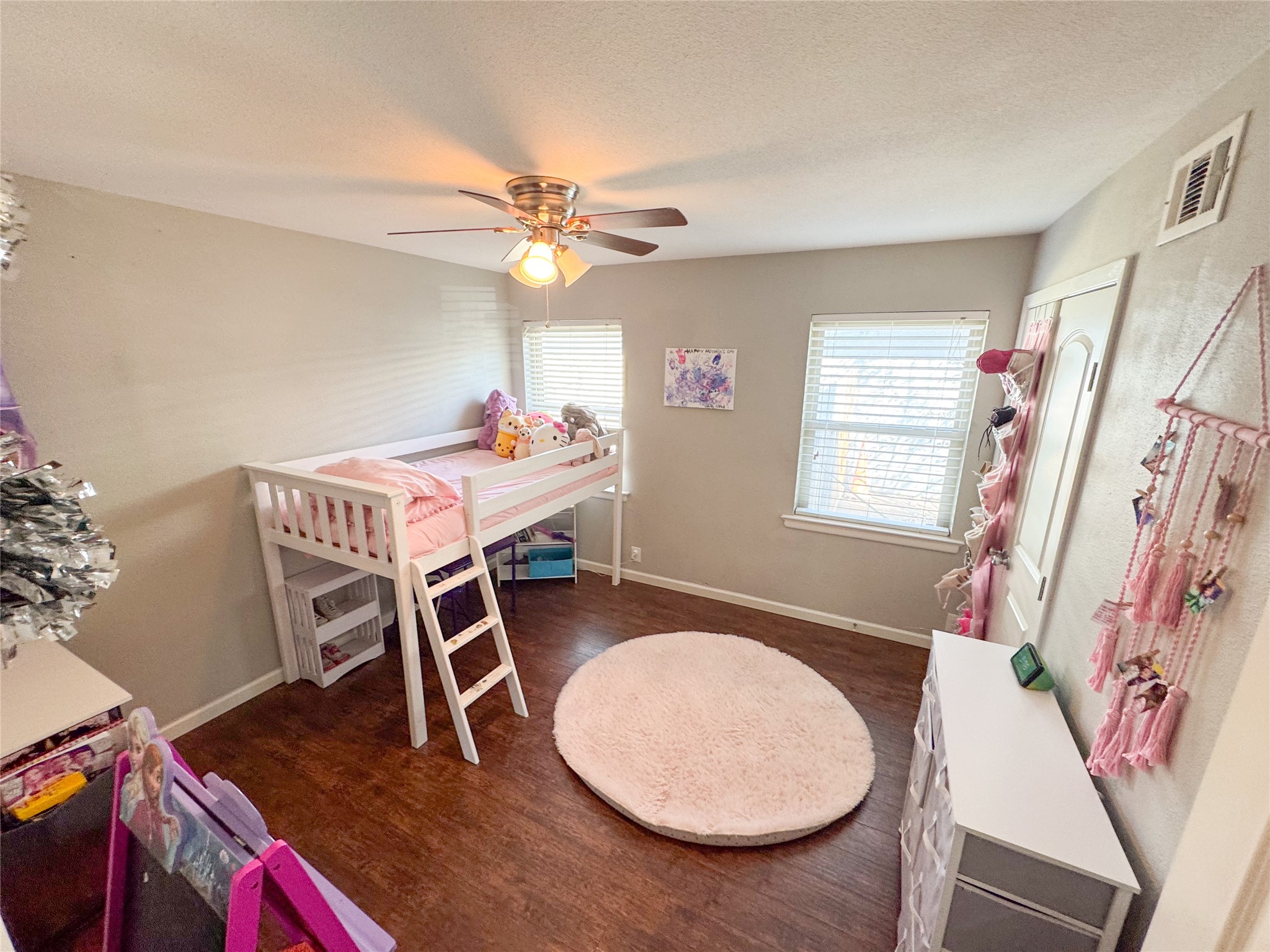 1719 Belmead Lane Irving TX 75061