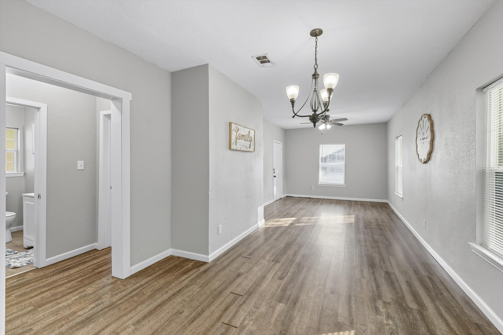 717 E Davis Avenue Fort Worth TX 76104