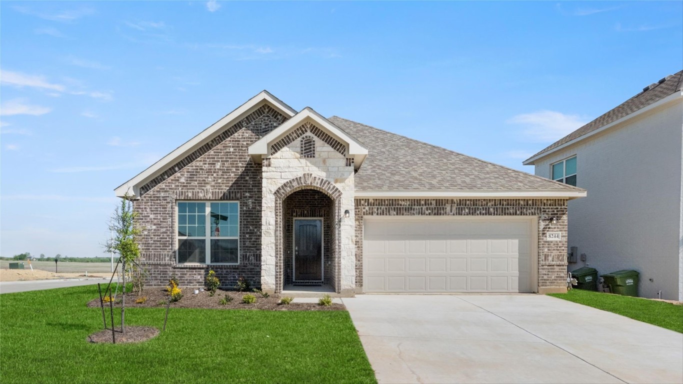 8244 Leopard Pass Godley TX 76044