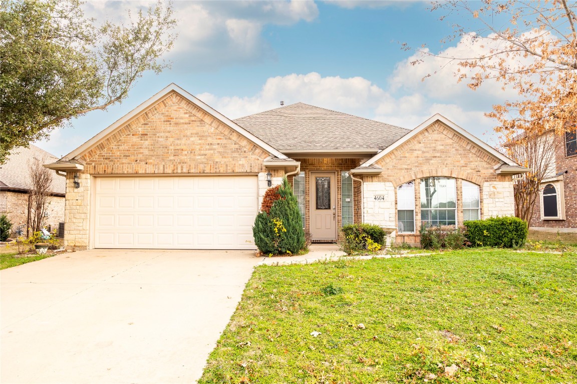 4604 Woodcrest Lane Mansfield TX 76063