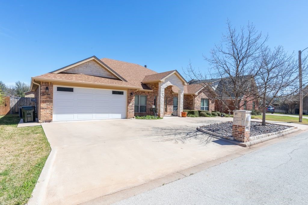 3225 White Oaks Drive Abilene TX 79606