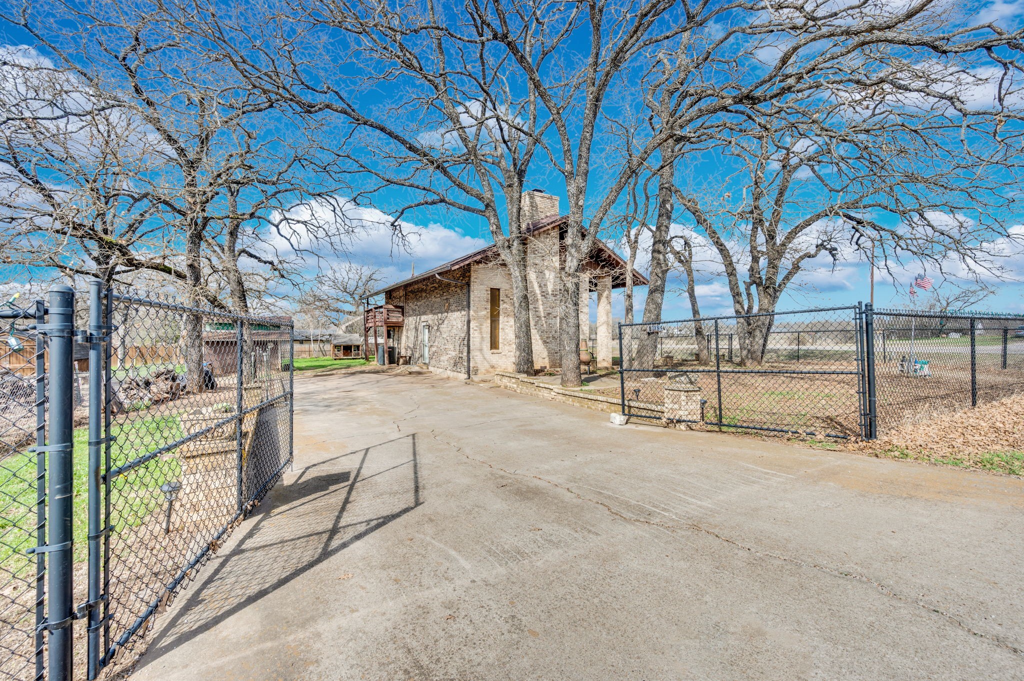 1185 Lakewood Circle Alvarado TX 76009