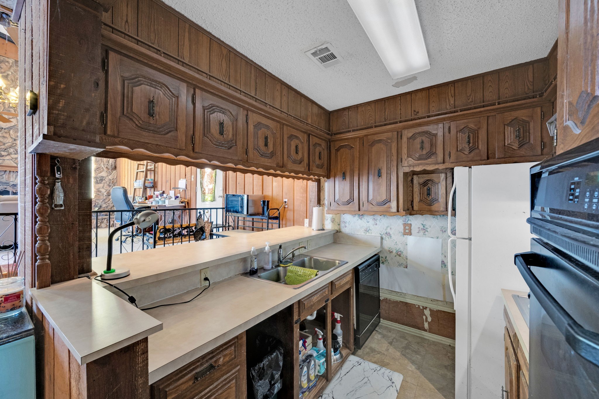 1185 Lakewood Circle Alvarado TX 76009