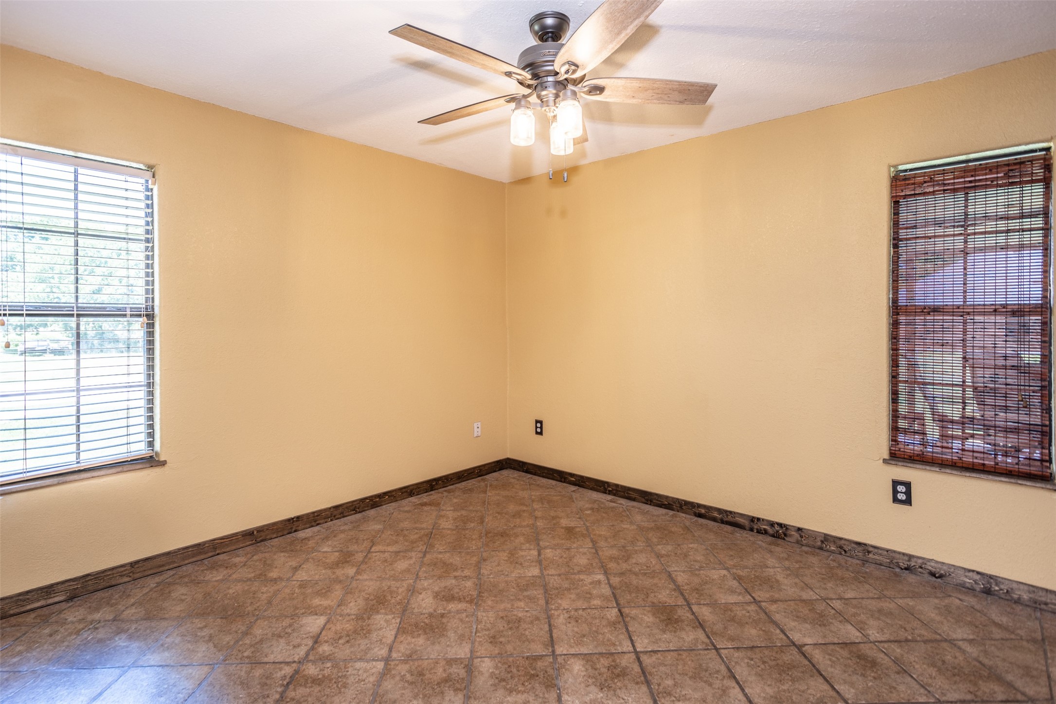 291 Old Spanish Trail Valley View TX 76272