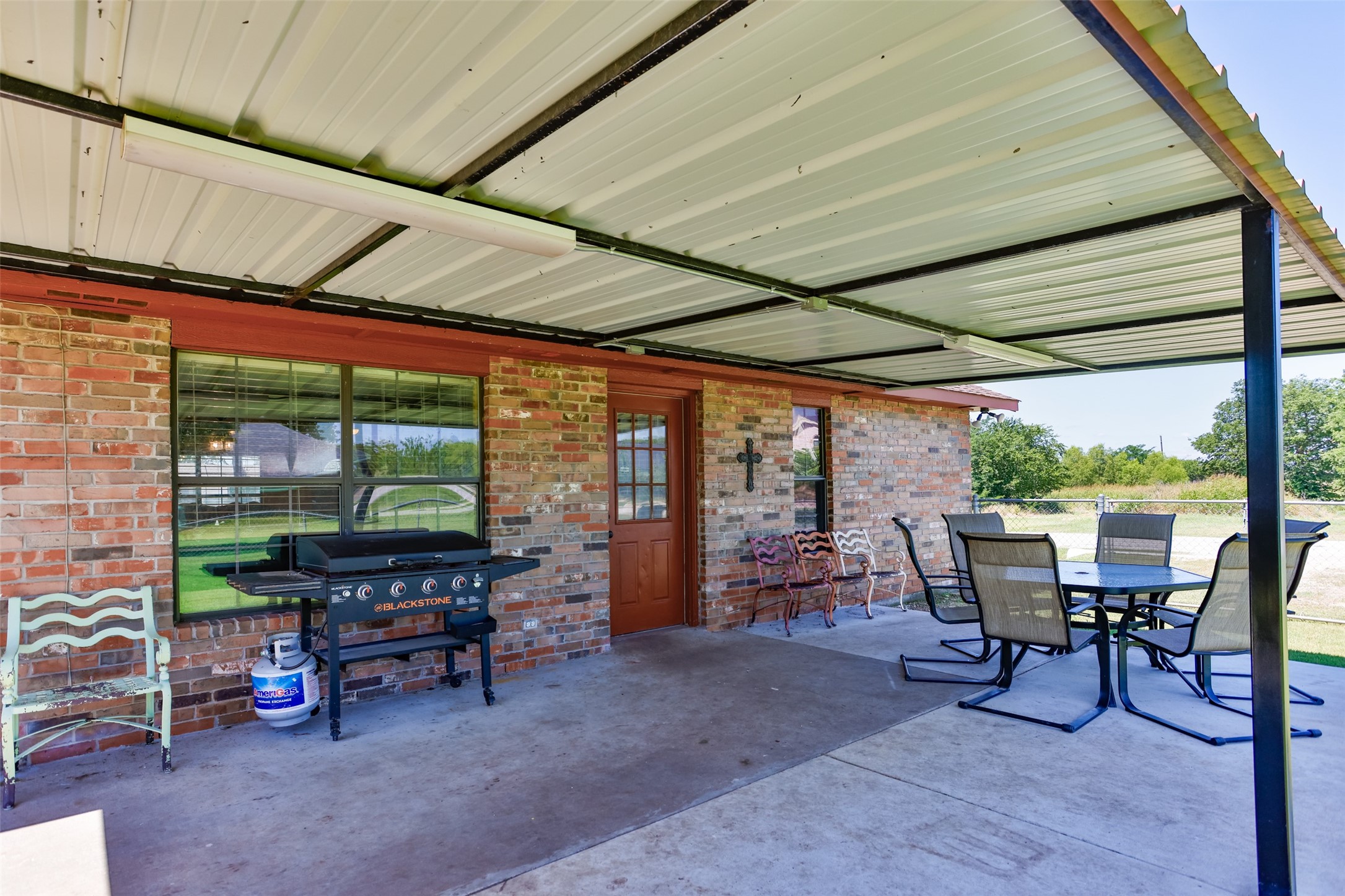 291 Old Spanish Trail Valley View TX 76272