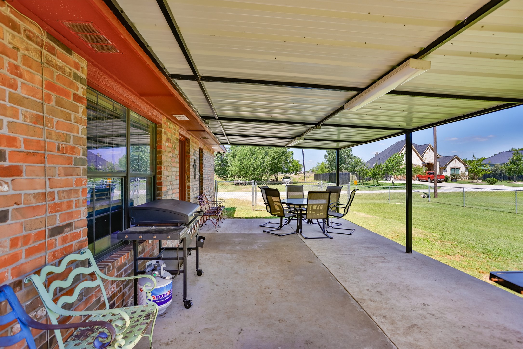 291 Old Spanish Trail Valley View TX 76272