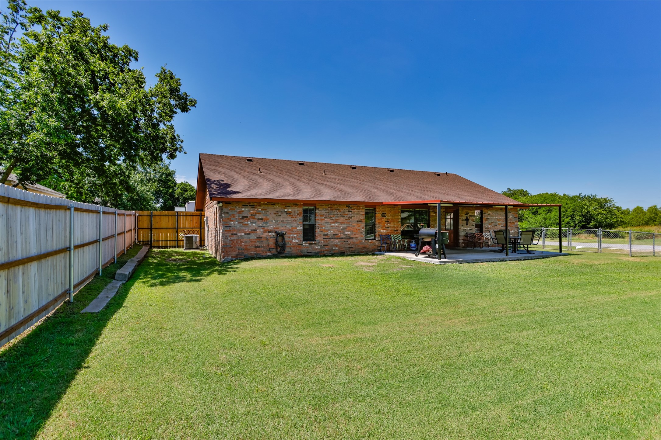 291 Old Spanish Trail Valley View TX 76272
