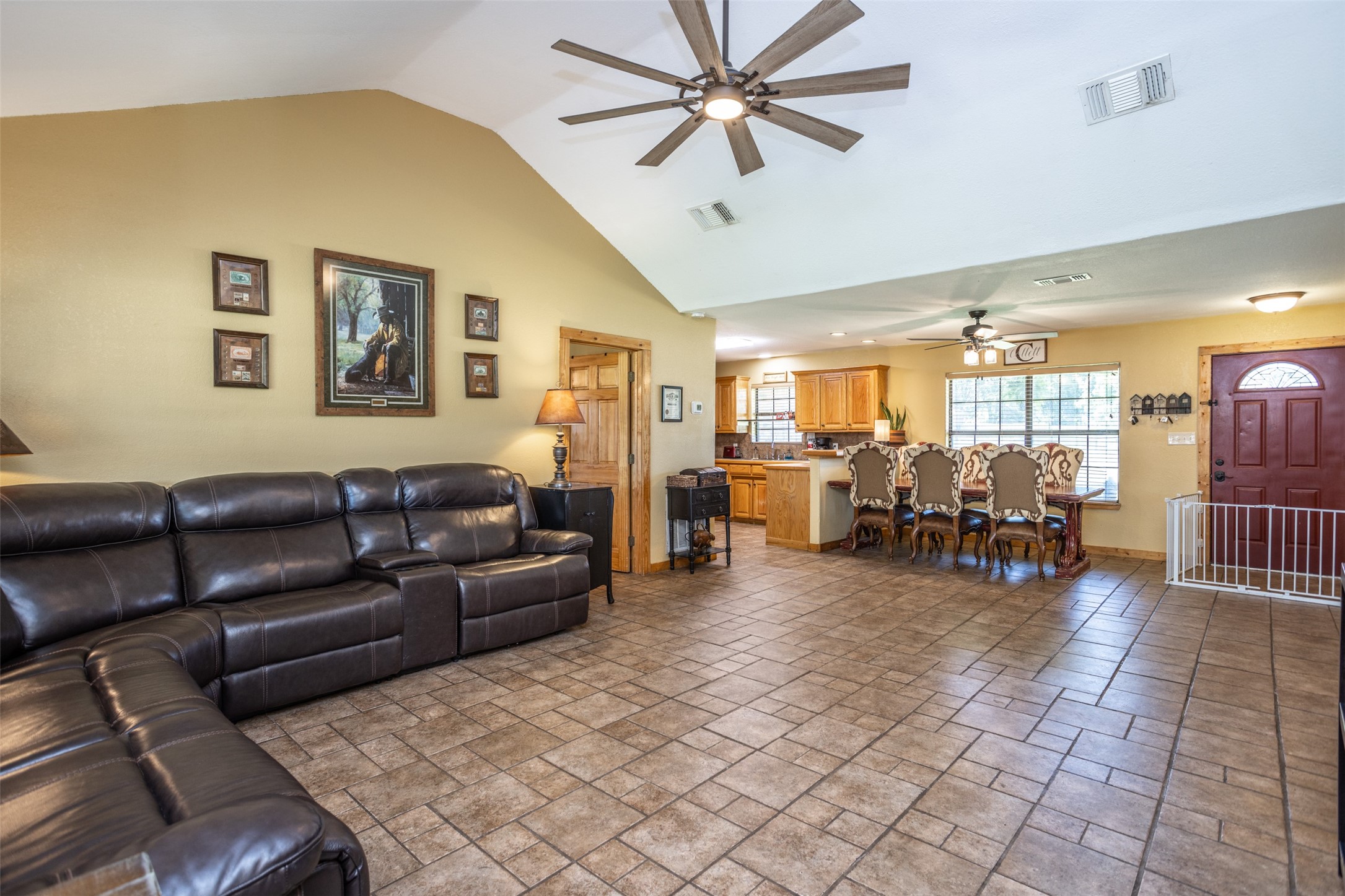 291 Old Spanish Trail Valley View TX 76272
