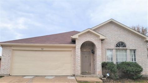 3141 Fox Meadow Trail Grand Prairie TX 75052