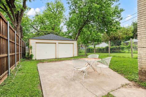 412 N Montreal Dallas TX 75208