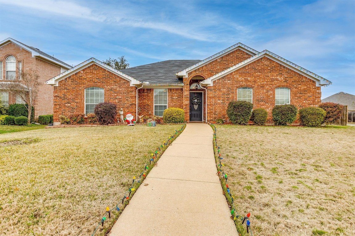 641 Manchester Drive Mansfield TX 76063