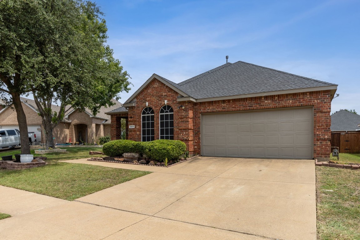 10802 Lansdowne Lane Rowlett TX 75089