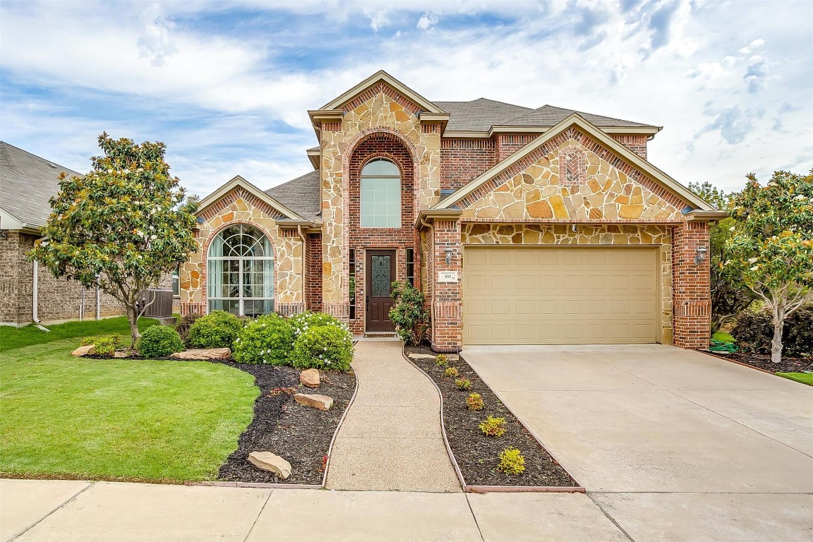 933 Mimosa Court Burleson TX 76028