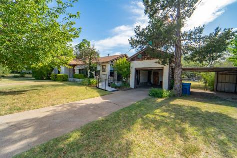 407 S Harvey Street Breckenridge TX 76424