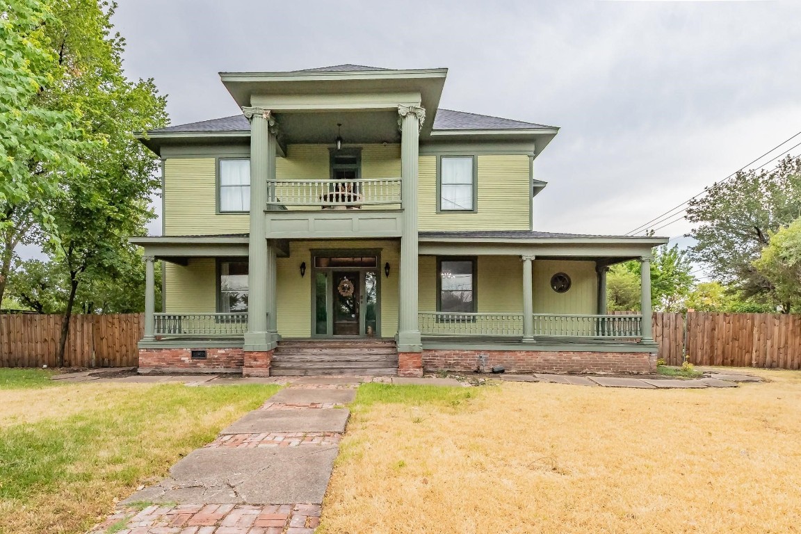 203 S Wood Street Ferris TX 75125