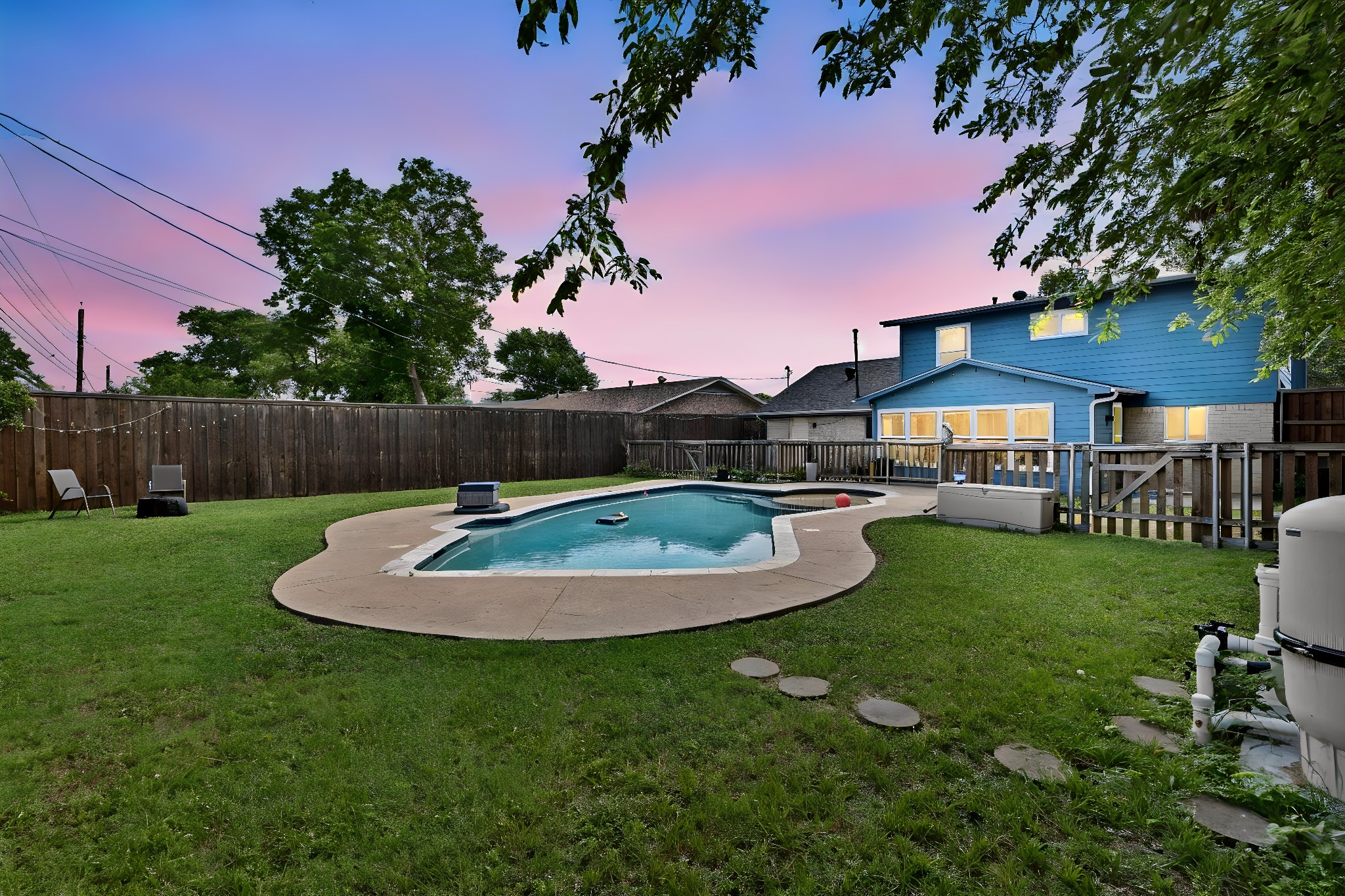 1401 Greentree Lane Garland TX 75042