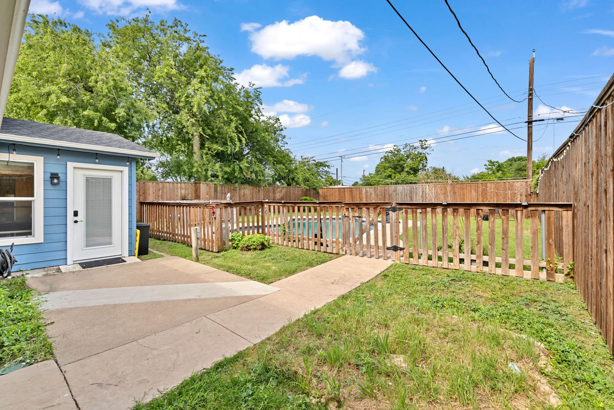 1401 Greentree Lane Garland TX 75042