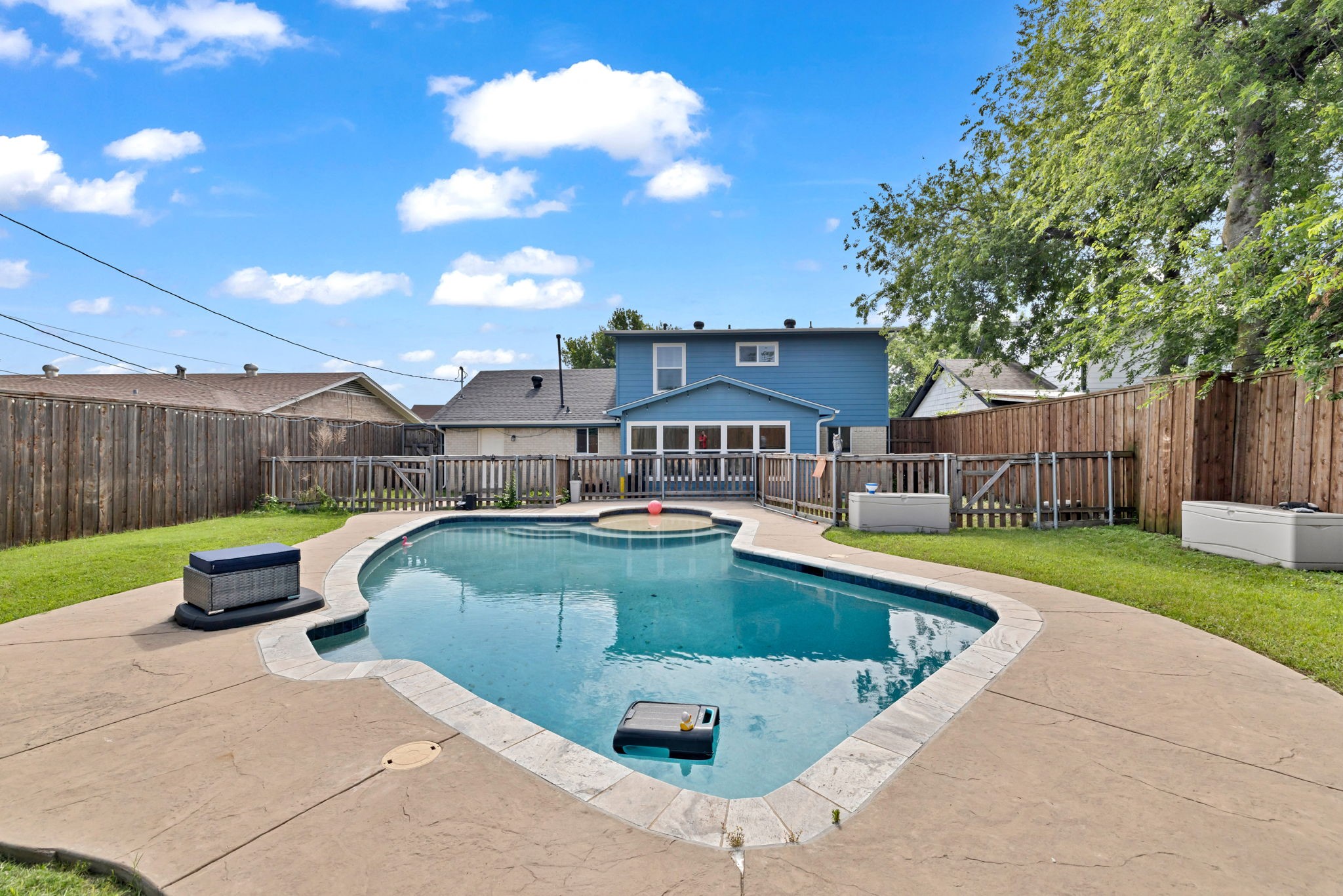 1401 Greentree Lane Garland TX 75042