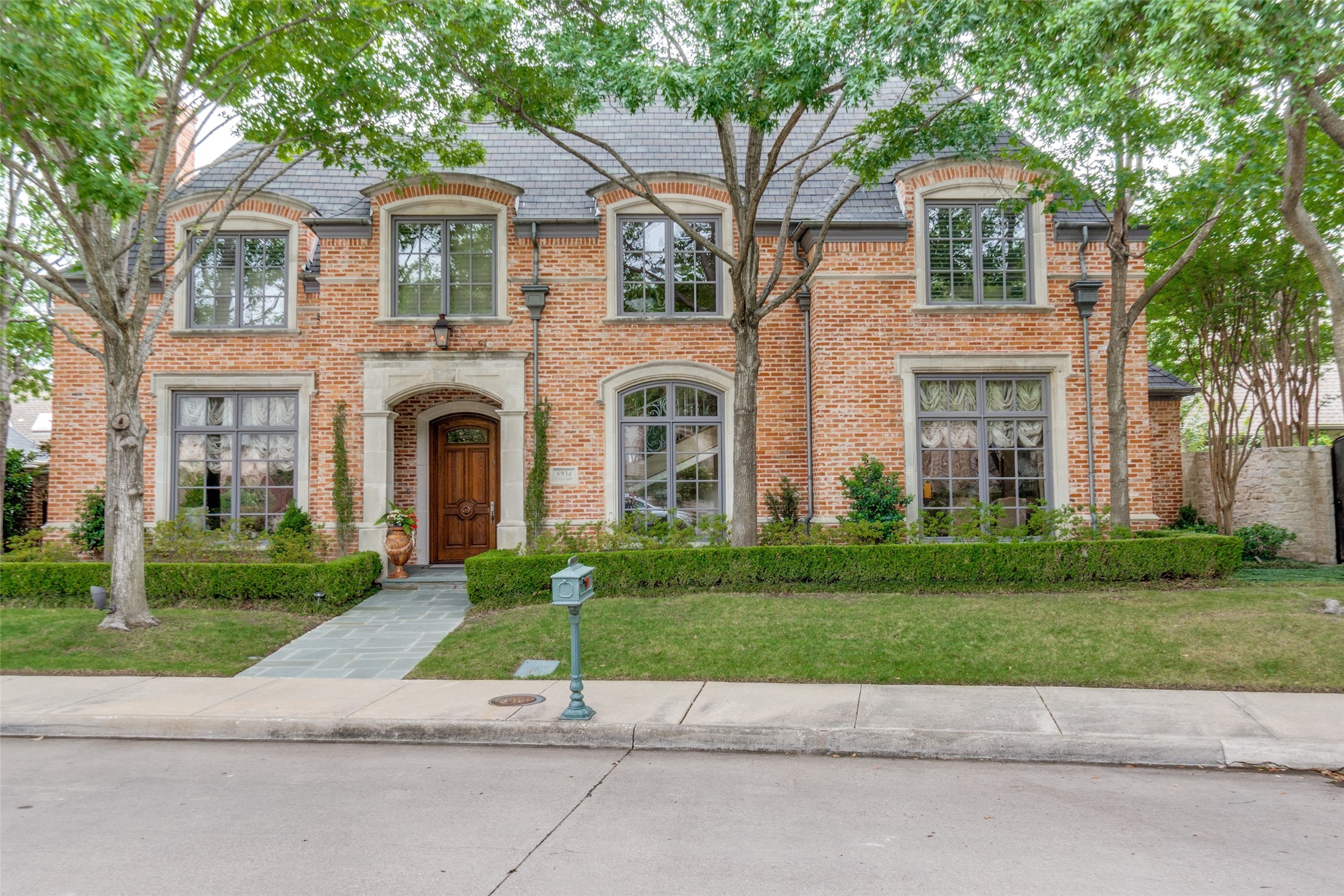 6934 Forest Glen Drive Dallas TX 75230