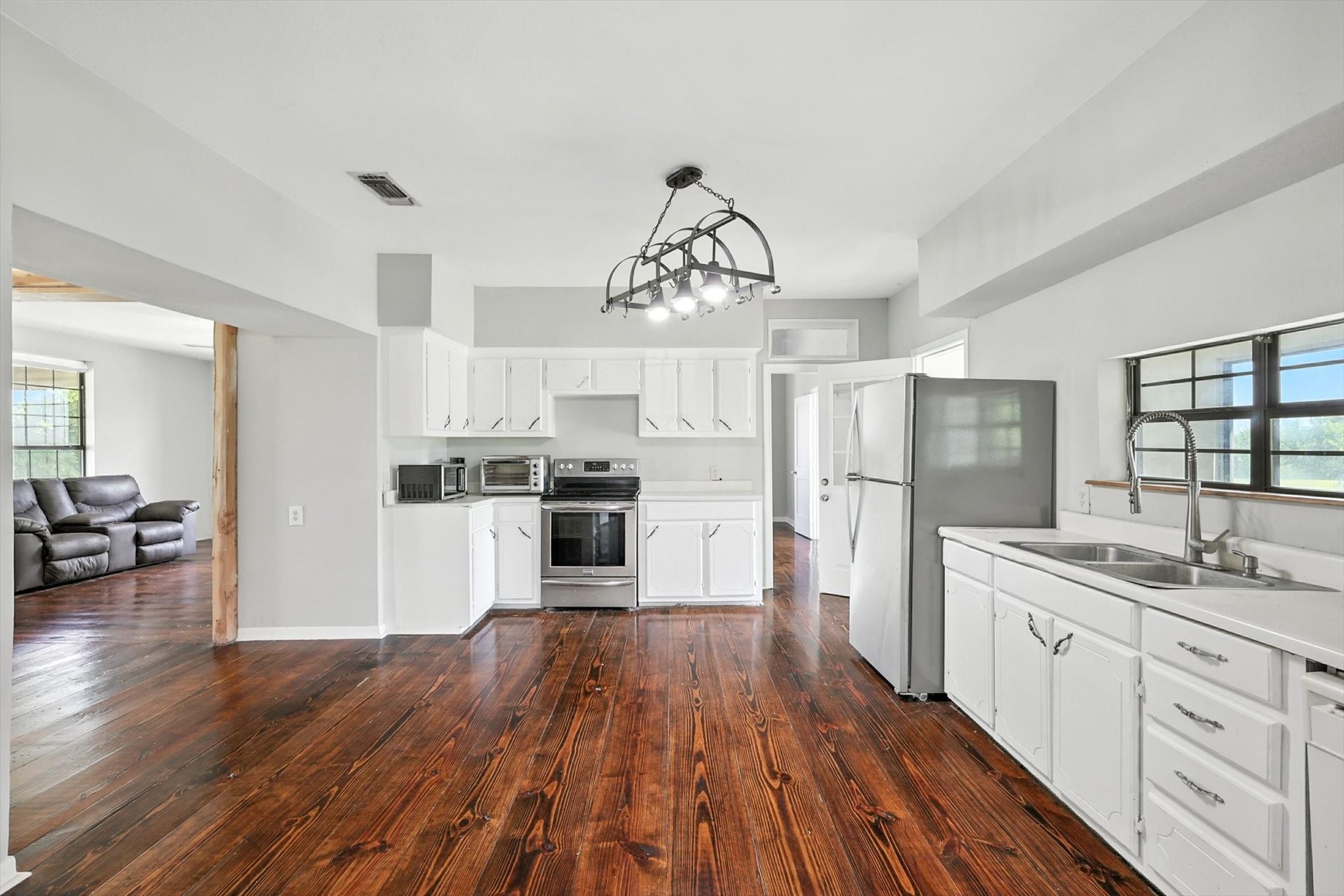 400 Katy Street Alba TX 75410