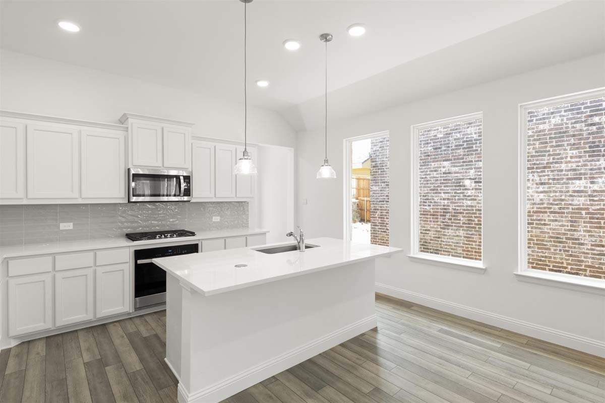 1608 Meadow Crest Drive Aubrey TX 76227