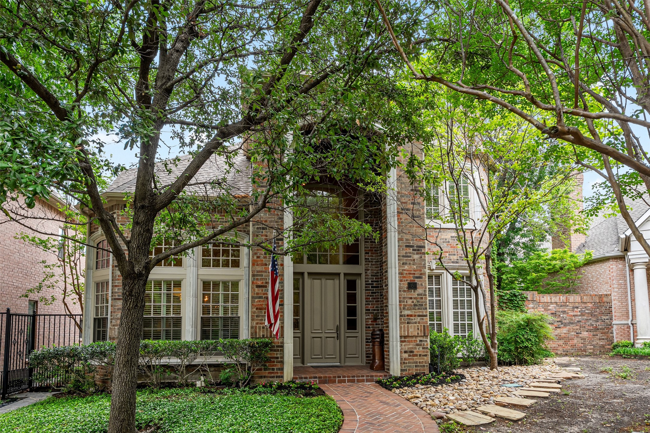 6 Glenheather Court Dallas TX 75225