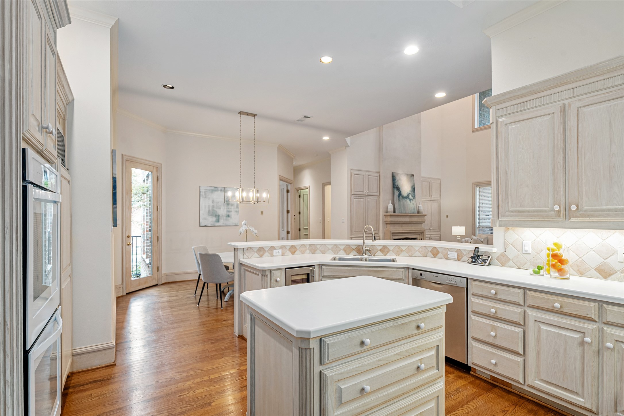 6 Glenheather Court Dallas TX 75225