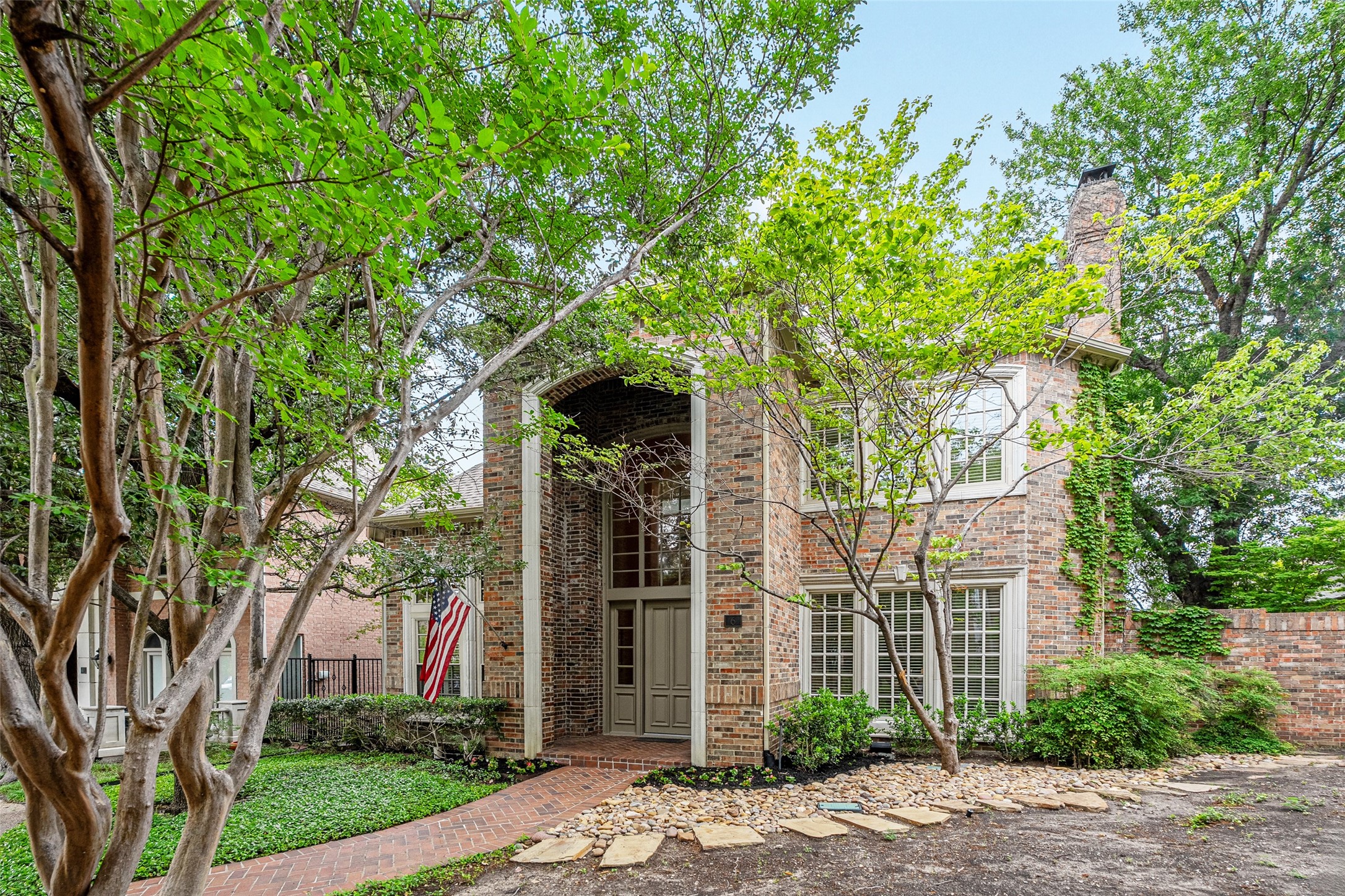 6 Glenheather Court Dallas TX 75225