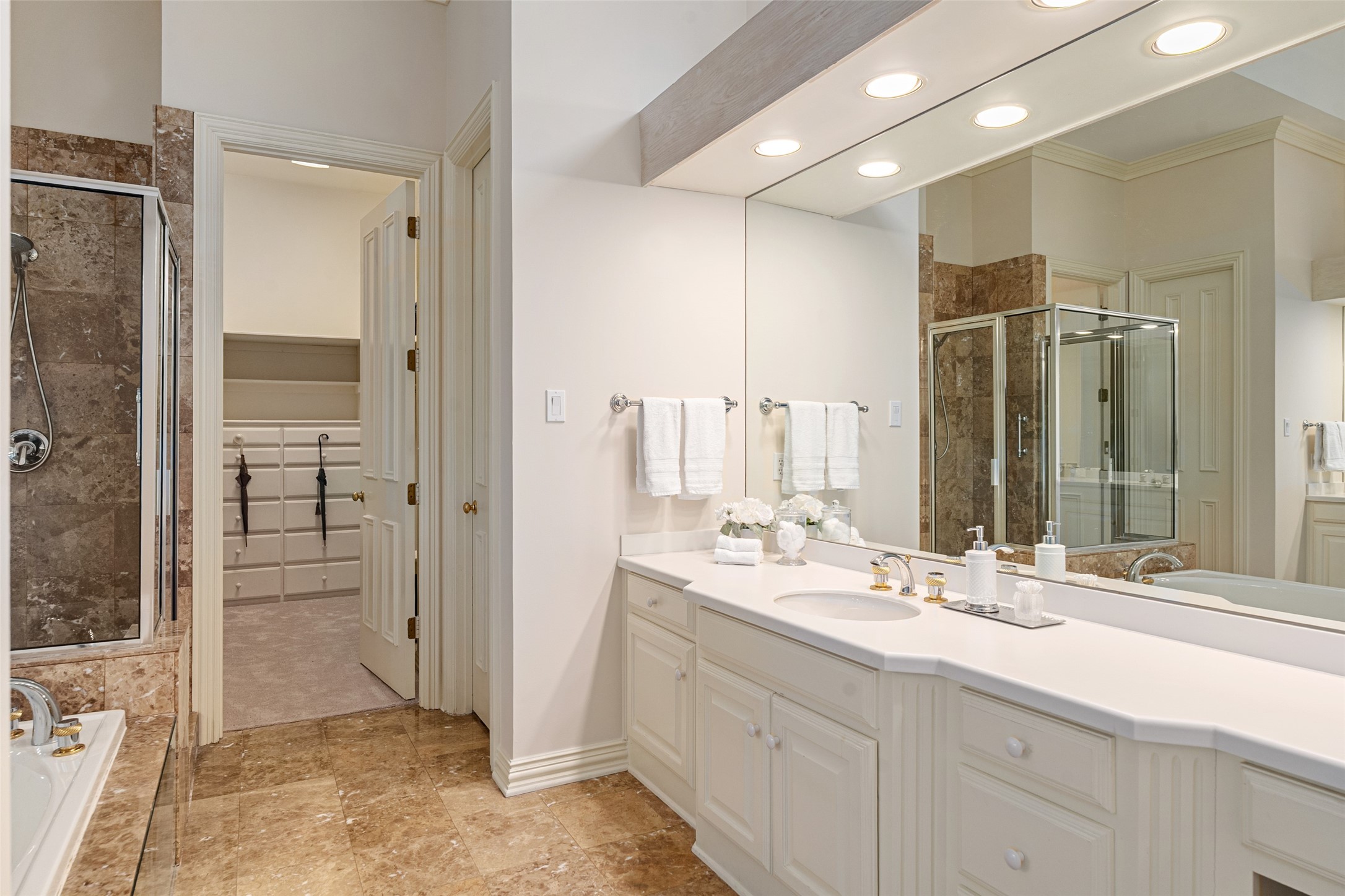 6 Glenheather Court Dallas TX 75225
