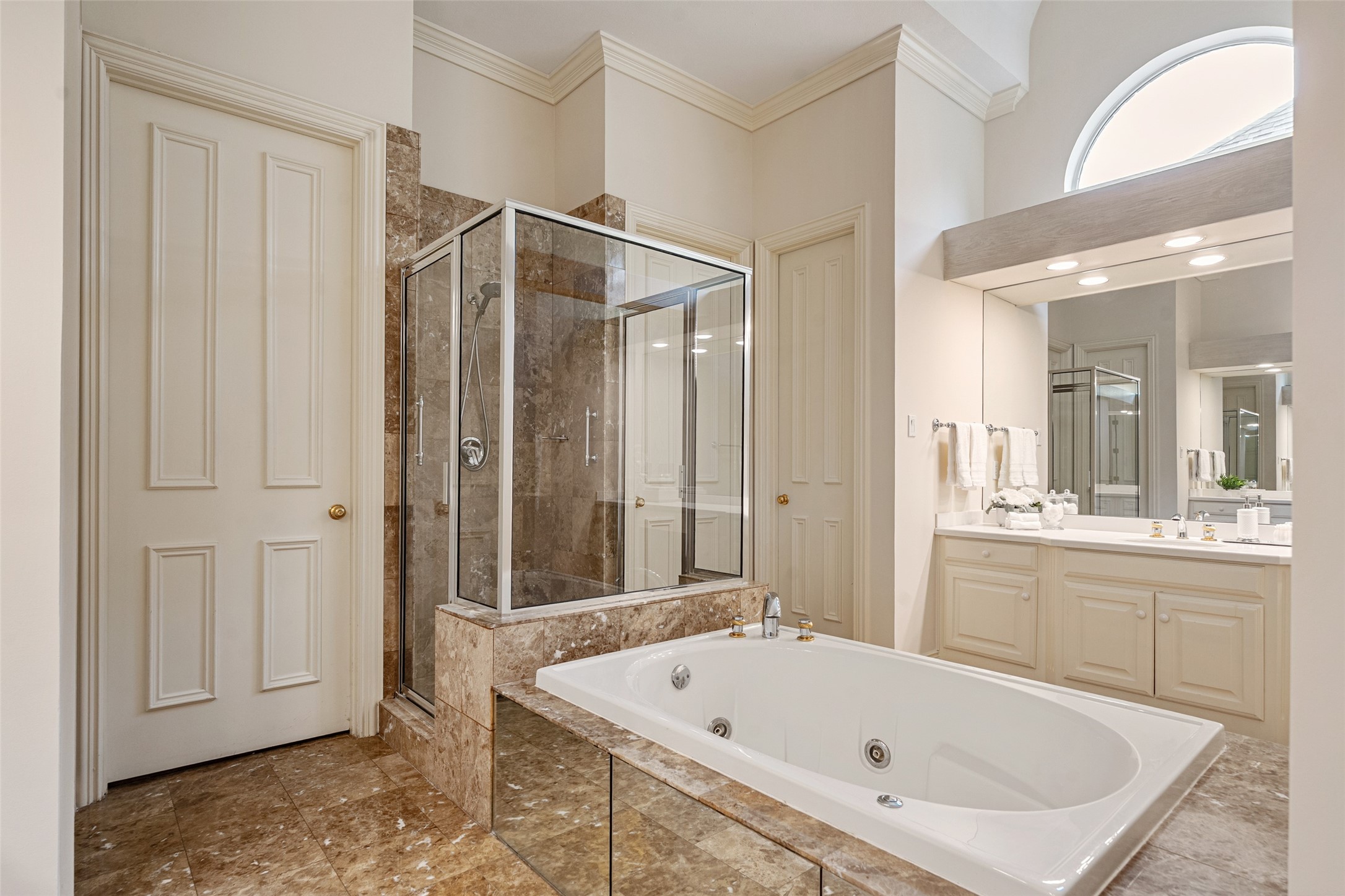 6 Glenheather Court Dallas TX 75225