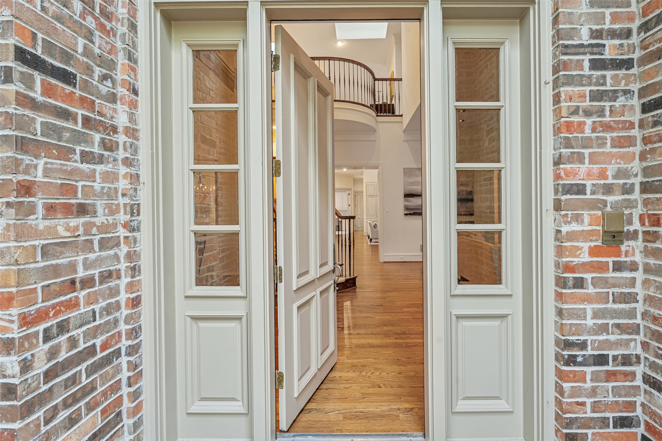 6 Glenheather Court Dallas TX 75225