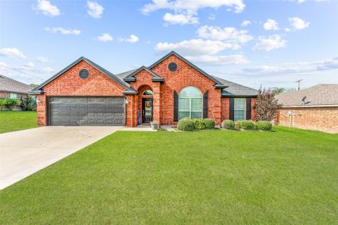 110 Spring Bouquet Street Stephenville TX 76401