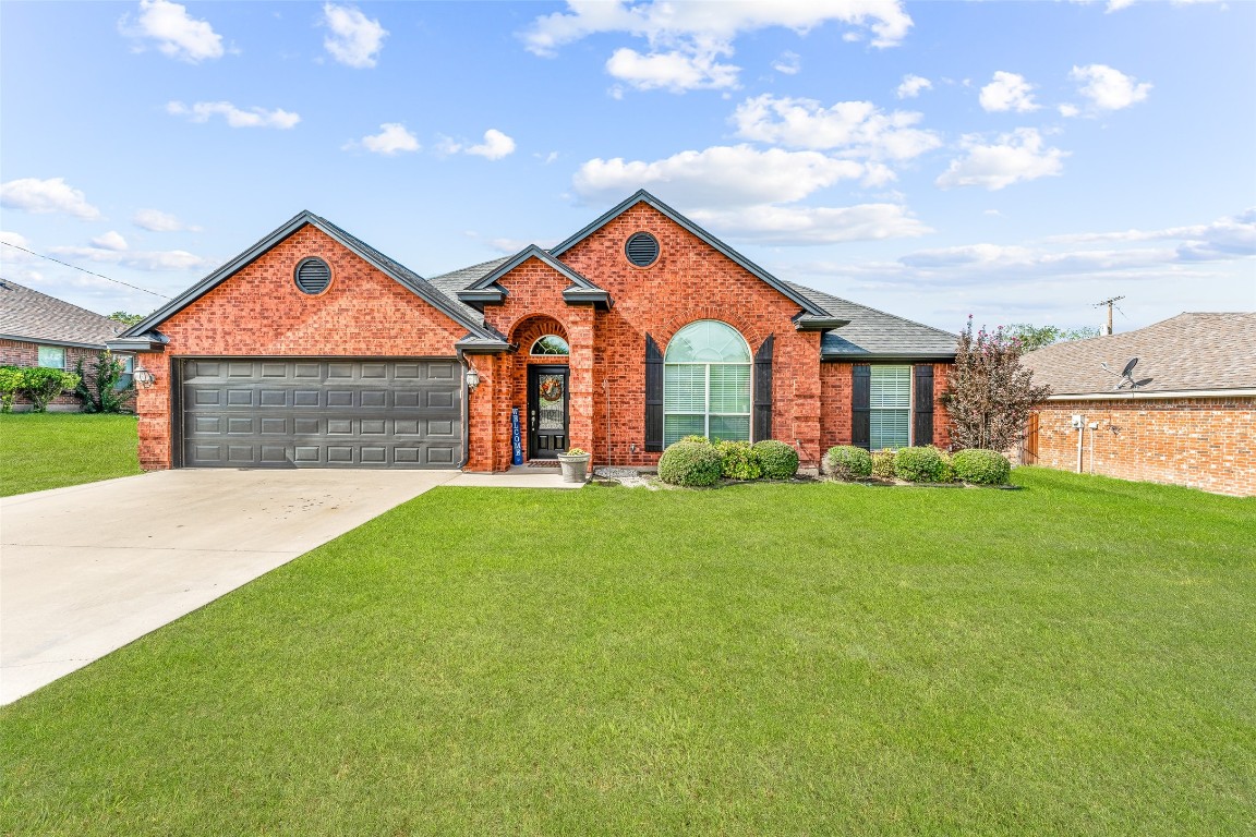 110 Spring Bouquet Street Stephenville TX 76401
