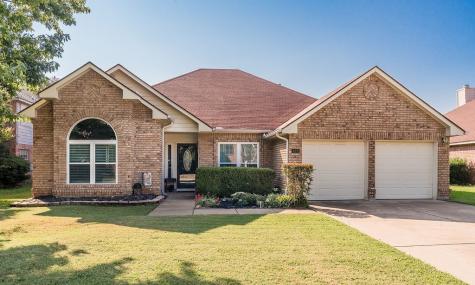423 Clayton Street Grand Prairie TX 75052