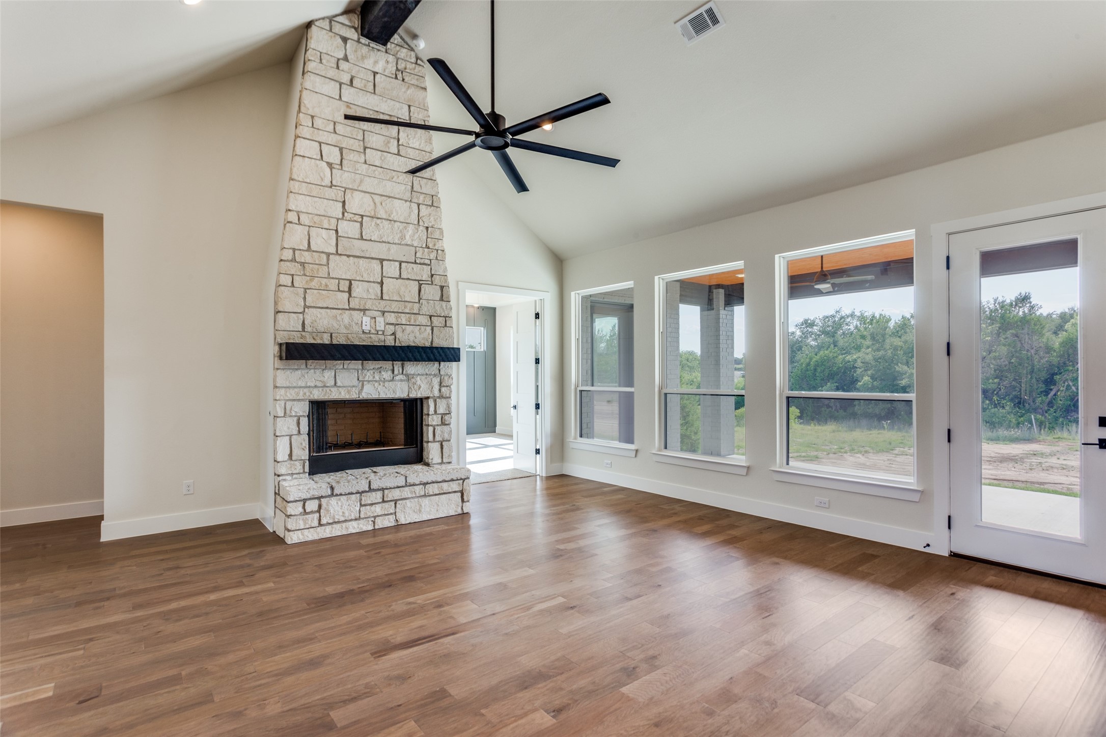 1037 Woodland Road Weatherford TX 76088