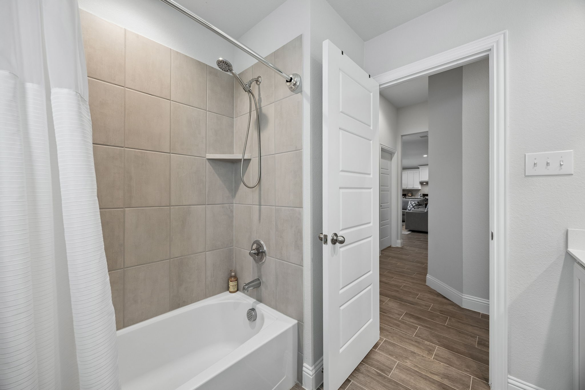 1009 Moss Grove Trail Justin TX 76247