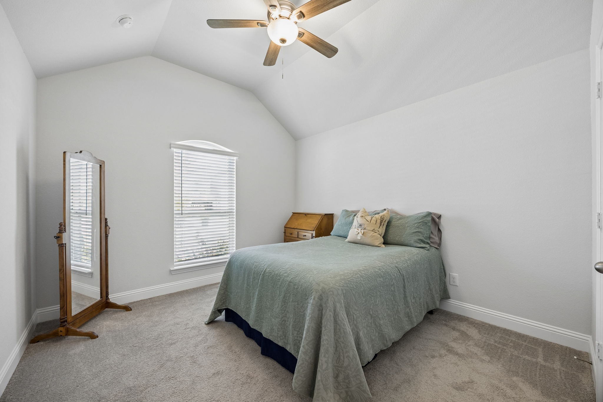 1009 Moss Grove Trail Justin TX 76247