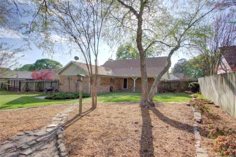 325 Loma Linda Wake Village TX 75501