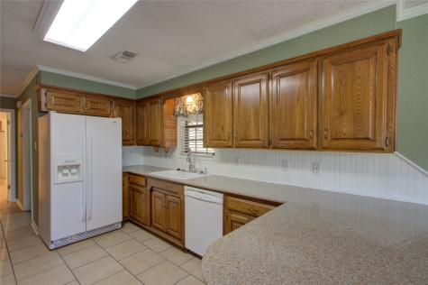 325 Loma Linda Wake Village TX 75501