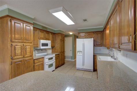 325 Loma Linda Wake Village TX 75501