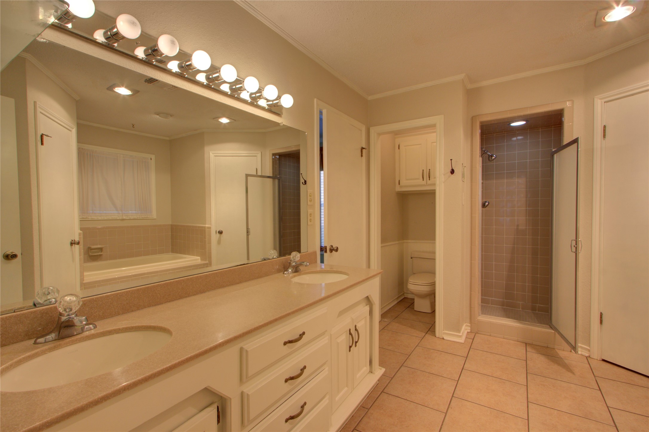 325 Loma Linda Wake Village TX 75501