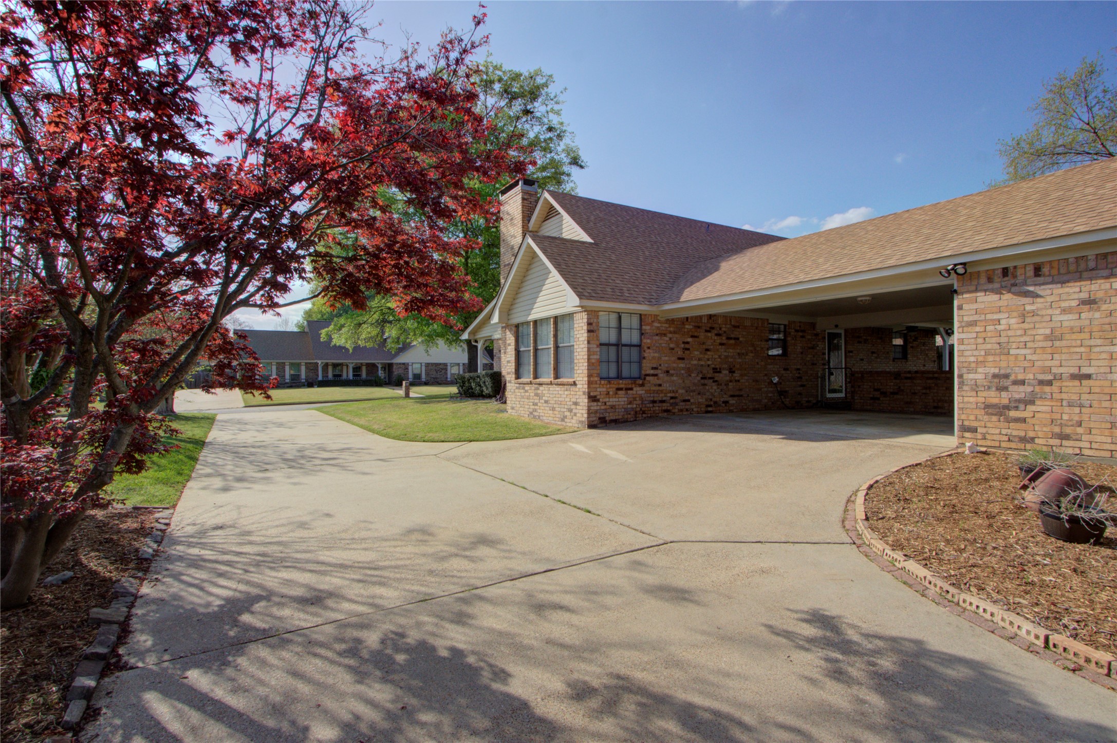 325 Loma Linda Wake Village TX 75501